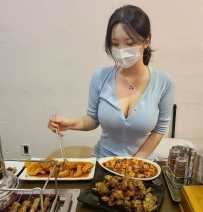 娜英    166cm 48kg E奶 28歲  #新竹