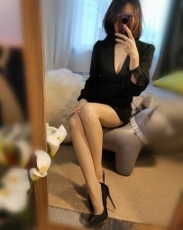 咪咪  163/50/30 /D    台北